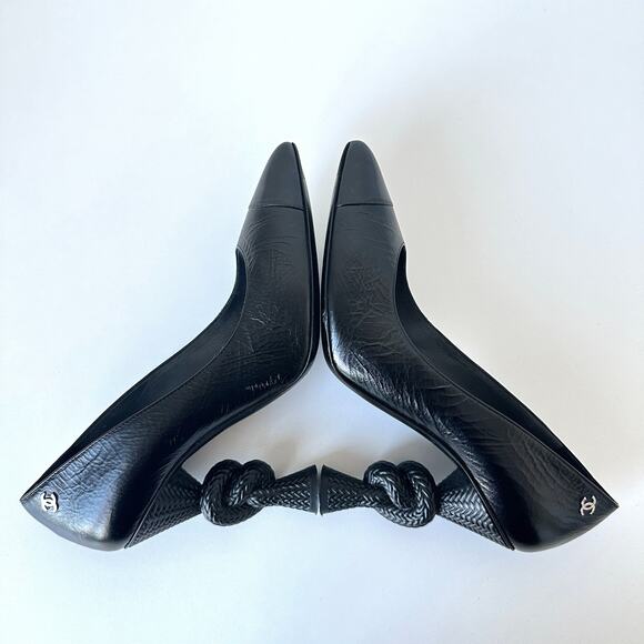 CHANEL 2014 CC Logo Cap Toe Knot Heel Pumps IT 37.5 Black - Picture 10 of 14